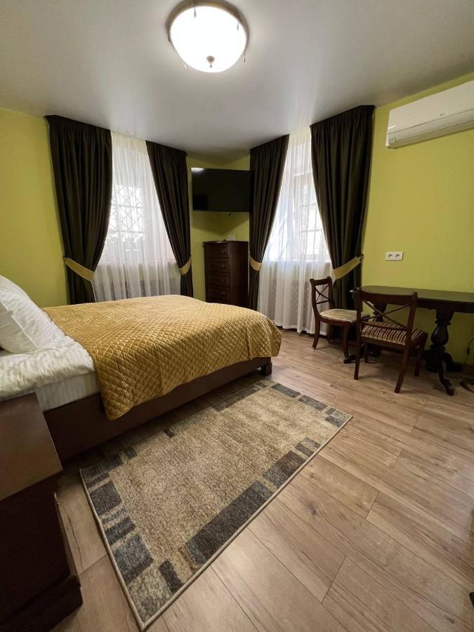 Hotel Spadok à Kamianets-Podilsky Extérieur photo