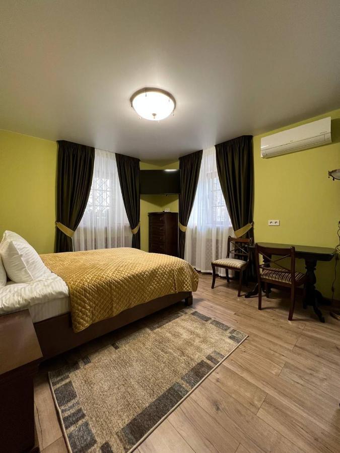 Hotel Spadok à Kamianets-Podilsky Extérieur photo